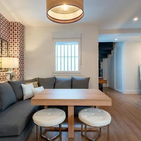 Duplex De Lujo Junto A La Catedral Terraza Privada Con Vistas A La Giralda Apartamento