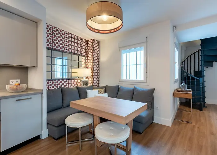Duplex De Lujo Junto A La Catedral Terraza Privada Con Vistas A La Giralda