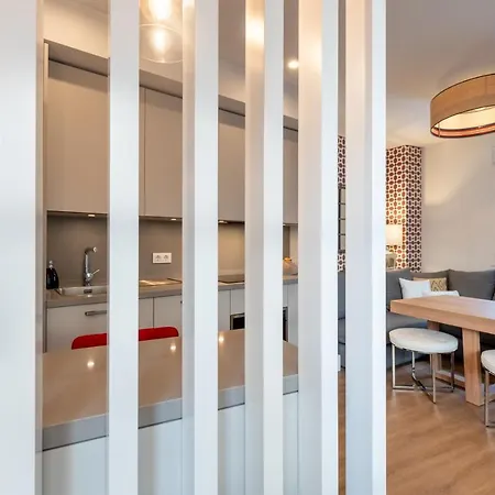 Duplex De Lujo Junto A La Catedral Terraza Privada Con Vistas A La Giralda アパート