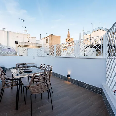 Duplex De Lujo Junto A La Catedral Terraza Privada Con Vistas A La Giralda סביליה